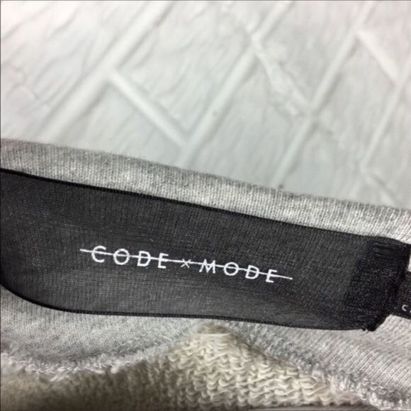 Code x Mode by Nordstrom Gray Ruffle Cropped Distressed Sweatshirt Med NWOT - Picture 9 of 12